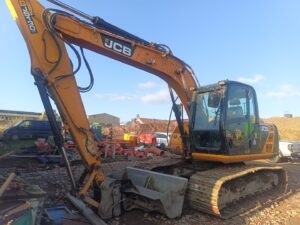 JCB JS130 LC